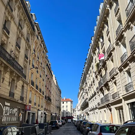 Lovely Haussmannian Flat In Montparnasse Appartamento